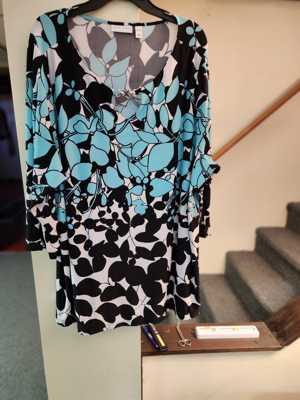 Susan Graver 3x Black & Aqua Floral V-Neck Long Sleeve Tunic with Ring Accent